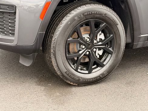 New 2026 Jeep Grand Cherokee Altitude AWD/4WD image 22