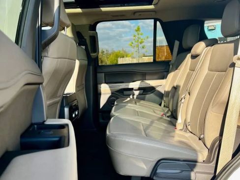 Used 2020 Ford Expedition XLT w/ Equipment Group 202A image 12