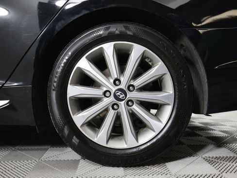 Used 2016 Hyundai Sonata Limited w/ Option Group 04 FWD image 8