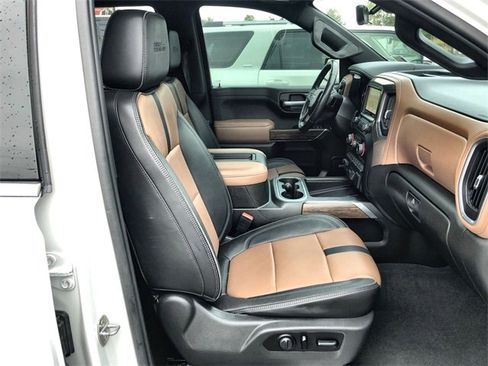 Used 2021 Chevrolet Silverado 1500 High Country w/ Technology Package image 25