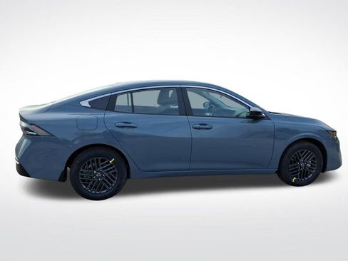 New 2026 Nissan Sentra SV image 8