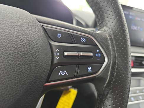 Used 2021 Hyundai Santa Fe SE FWD image 17
