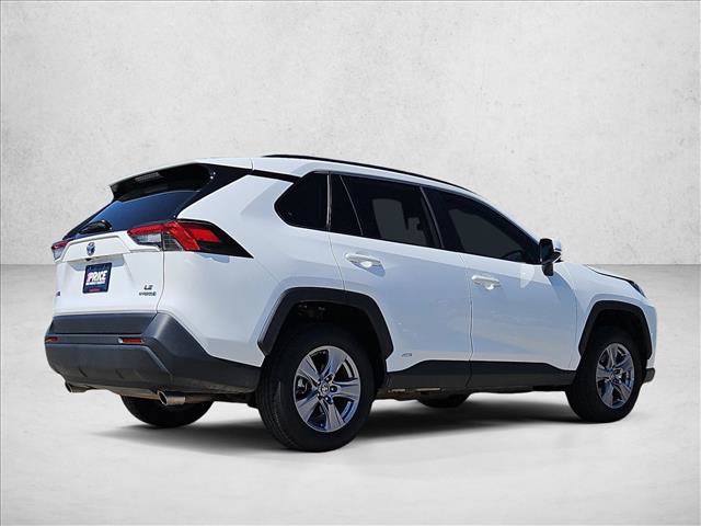 Used 2023 Toyota RAV4 LE AWD/4WD image 5