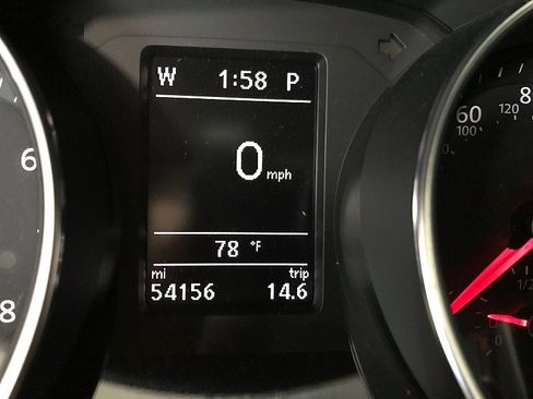 Used 2018 Volkswagen Jetta SEL FWD image 23