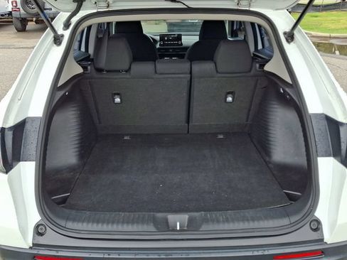 Used 2023 Honda HR-V LX image 21