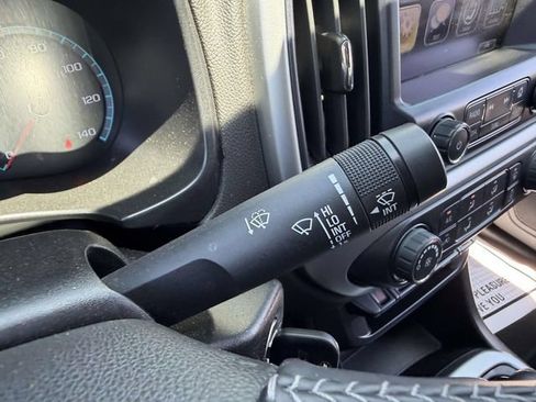Used 2018 Chevrolet Colorado LT w/ LT Convenience Package AWD/4WD image 29