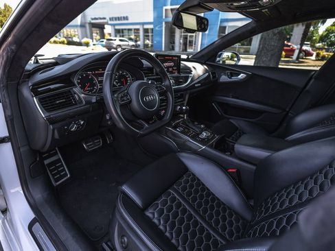 Used 2016 Audi RS 7 Prestige w/ RS 7 Dynamic Package AWD/4WD image 22