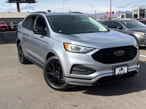 Used 2022 Ford Edge SE w/ Black Appearance Package AWD/4WD image 1