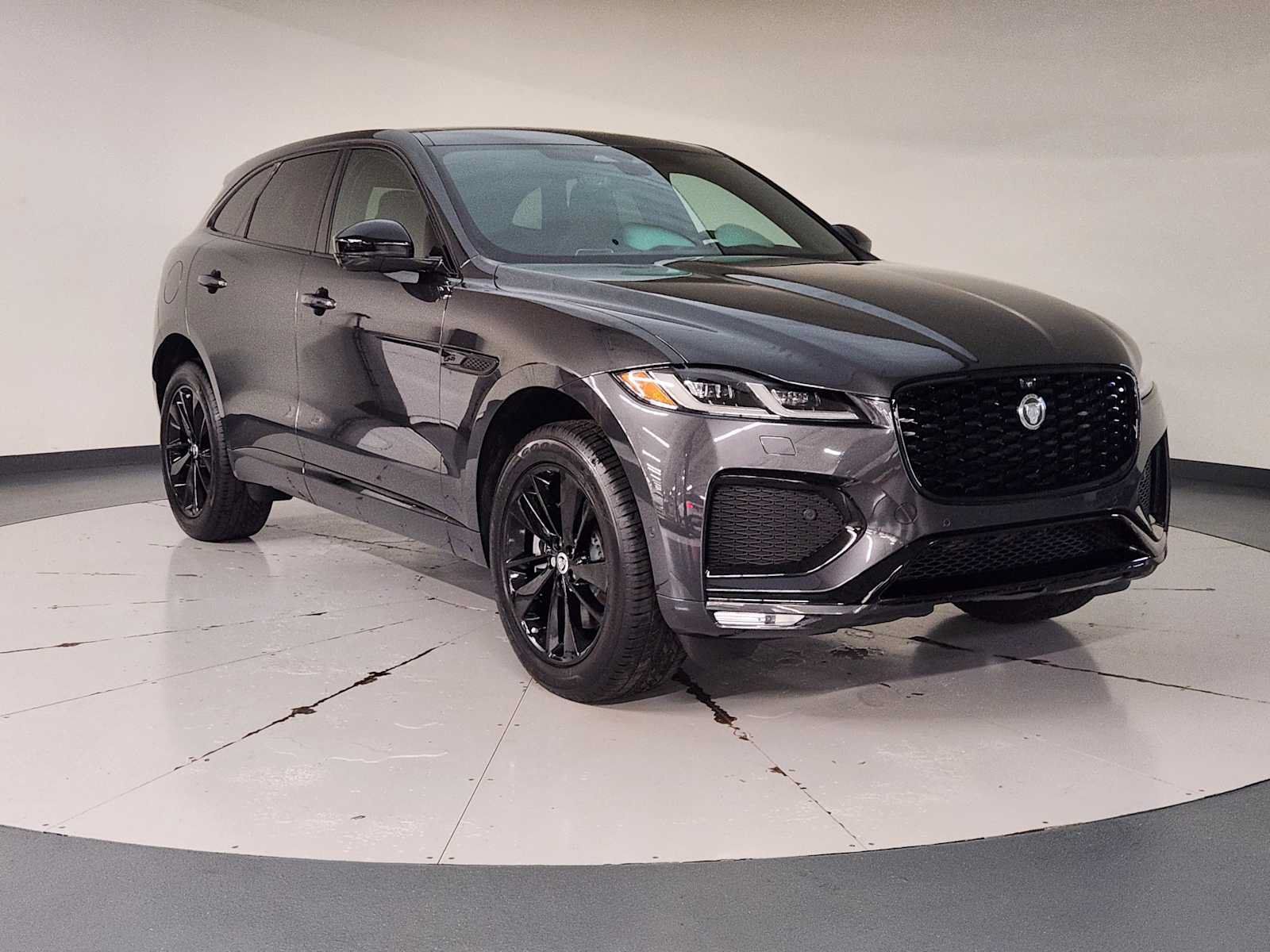 New 2026 Jaguar F-PACE R-Dynamic S AWD/4WD image 7