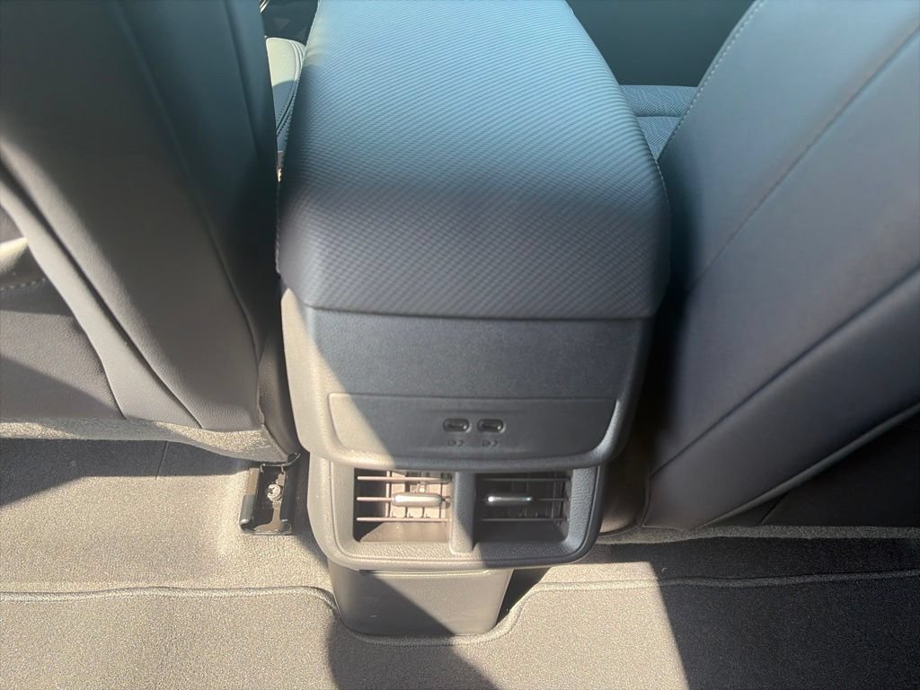 New 2027 Chevrolet Equinox LT w/ Convenience Package II AWD/4WD image 13