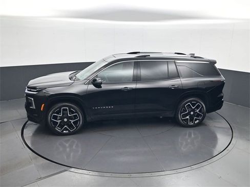 Certified 2025 Chevrolet Traverse High Country w/ LPO, Floor Liner Package image 21