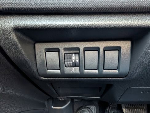 Certified 2025 Subaru Outback image 32