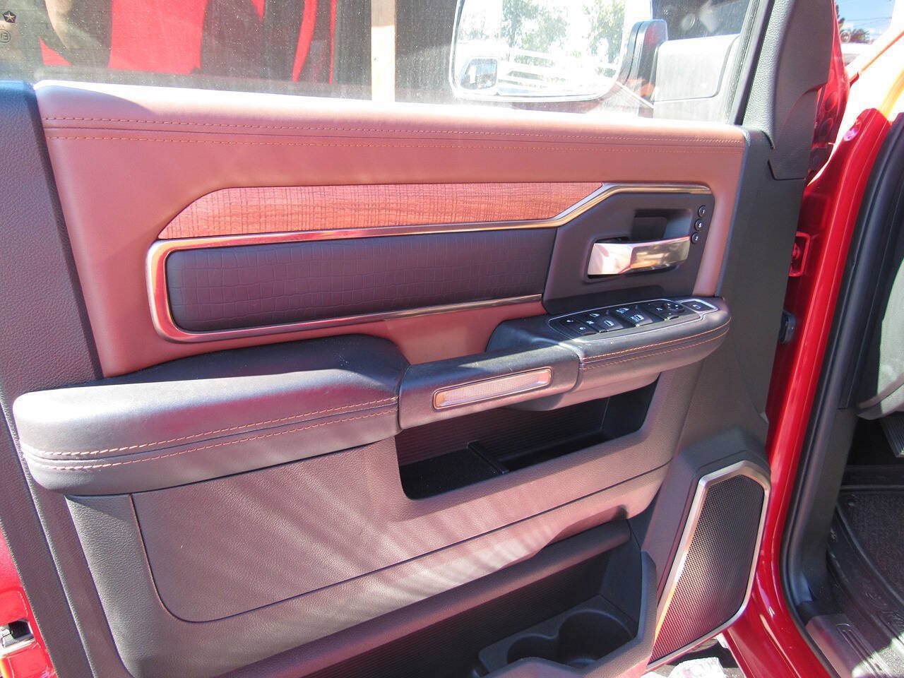 Used 2020 RAM 2500 Limited AWD/4WD image 23