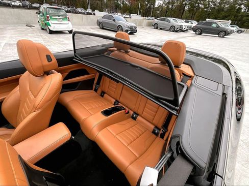 Used 2021 BMW M440i Convertible w/ Premium Package image 17