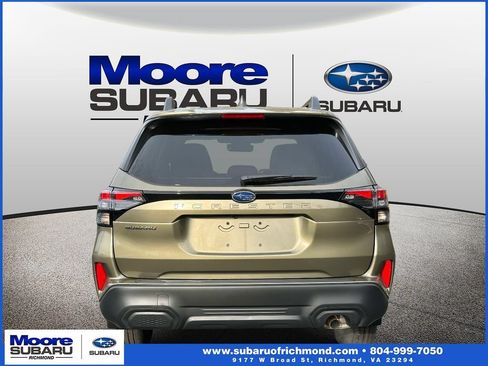 Used 2026 Subaru Forester Premium AWD/4WD image 3