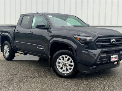 New 2025 Toyota Tacoma SR5