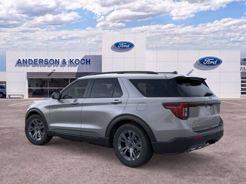 New 2026 Ford Explorer Active w/ Active Comfort Package AWD/4WD image 4