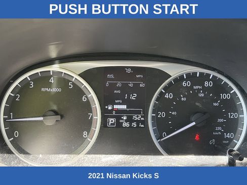 Used 2021 Nissan Kicks S image 4