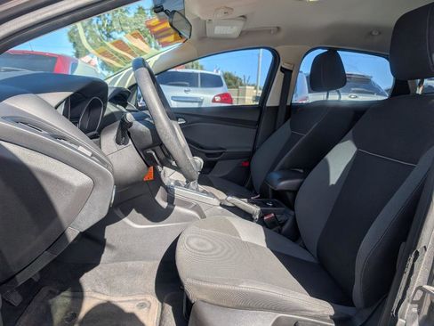 Used 2012 Ford Focus SE image 9