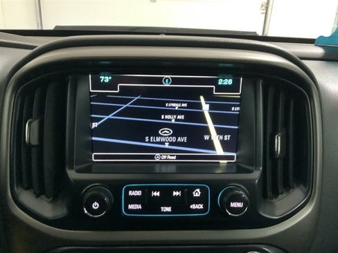 Used 2018 Chevrolet Colorado Z71 AWD/4WD image 31