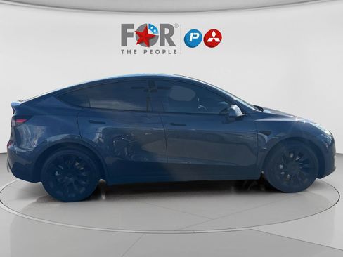 Used 2021 Tesla Model Y Long Range image 6