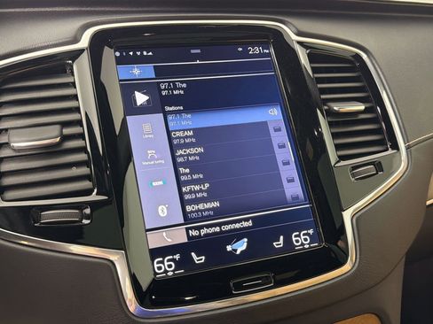 Used 2017 Volvo XC90 T6 Inscription w/ Vision Package image 15