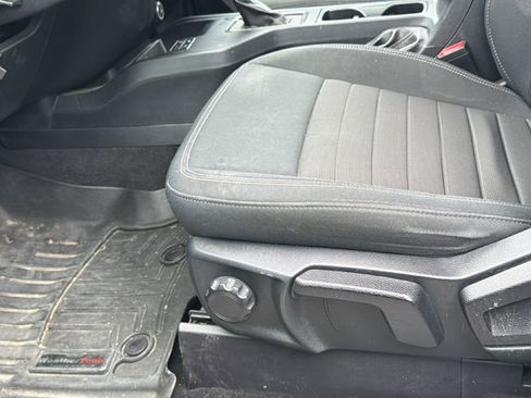Used 2019 Ford Ranger XL w/ Equipment Group 101A Mid RWD image 12