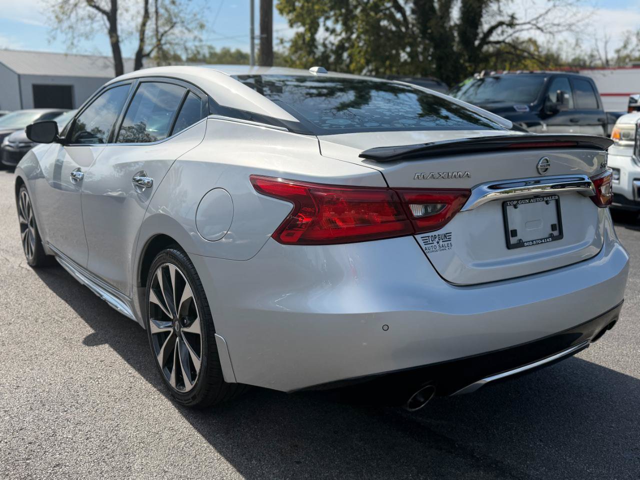 Used 2016 Nissan Maxima SR FWD image 5