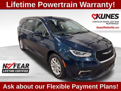 Used 2023 Chrysler Pacifica Touring-L