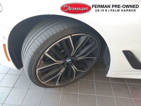 Used 2023 BMW 540i xDrive w/ M Sport Package image 11