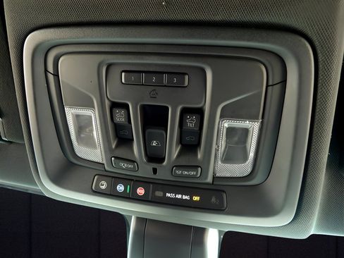 Used 2019 GMC Sierra 1500 AT4 w/ AT4 Premium Package image 13