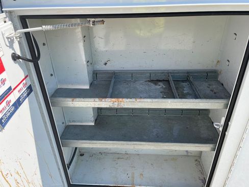 Used 2017 Ford E-350 and Econoline 350 Super Duty RWD image 21