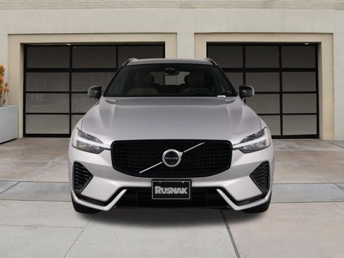 Used 2024 Volvo XC60 T8 Ultimate AWD/4WD image 6