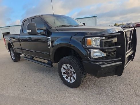 Used 2022 Ford F350 XL w/ Power Equipment Group AWD/4WD image 3