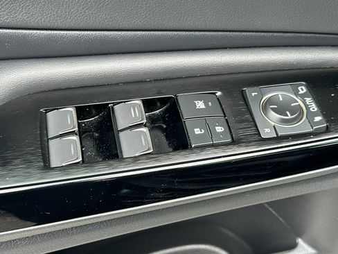 Used 2022 Lexus ES 300h w/ Premium Package FWD image 12