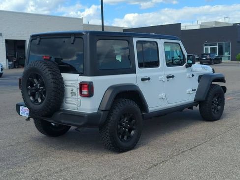 Used 2023 Jeep Wrangler Unlimited Sport AWD/4WD image 3
