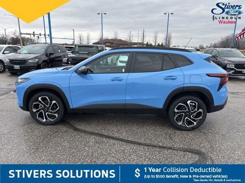 Used 2024 Chevrolet Trax RS w/ Sunroof Package image 8