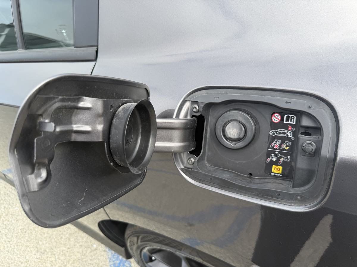 Used 2022 Dodge Charger GT RWD image 16
