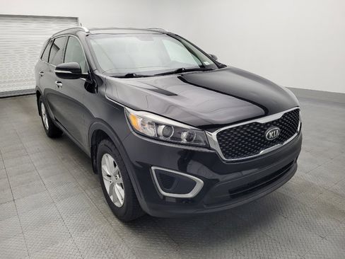 Used 2016 Kia Sorento LX image 13