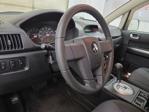 Used 2011 Mitsubishi Endeavor LS image 21