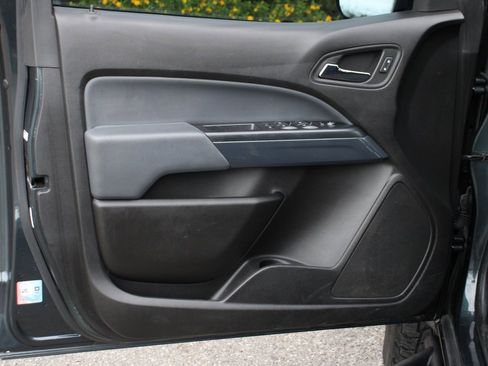 Used 2018 Chevrolet Colorado Z71 image 15