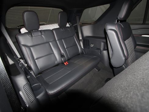 New 2026 Ford Explorer ST-Line w/ ST-Line Street Pack image 22