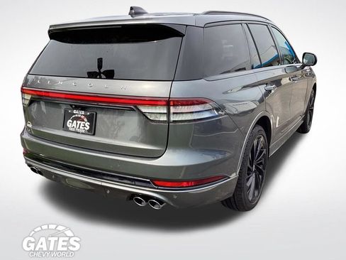 Used 2025 Lincoln Aviator Reserve w/ Jet Appearance Package AWD/4WD image 10