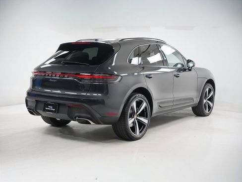 Certified 2025 Porsche Macan image 10