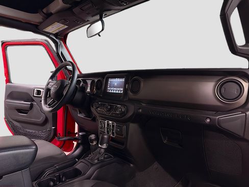 Used 2018 Jeep Wrangler Unlimited Sport S image 5