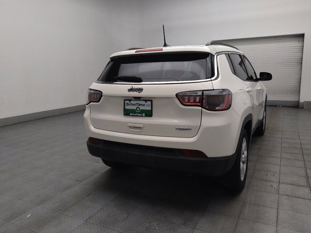 Used 2018 Jeep Compass Latitude w/ Popular Equipment Group FWD image 9