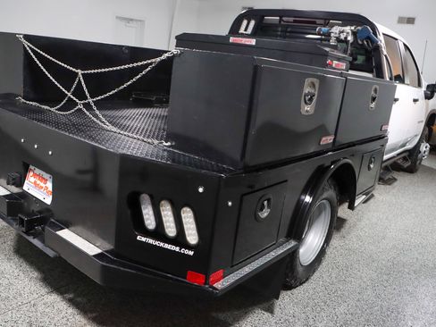 Used 2024 Chevrolet Silverado 3500 W/T w/ WT Convenience Package image 7