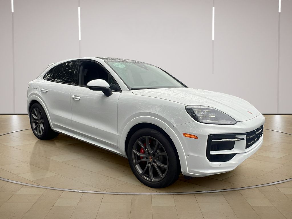 Certified 2026 Porsche Cayenne S AWD/4WD image 9