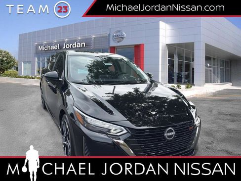 New 2025 Nissan Sentra SR image 1