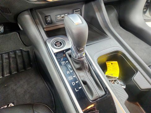 Used 2024 Nissan Sentra SV image 25